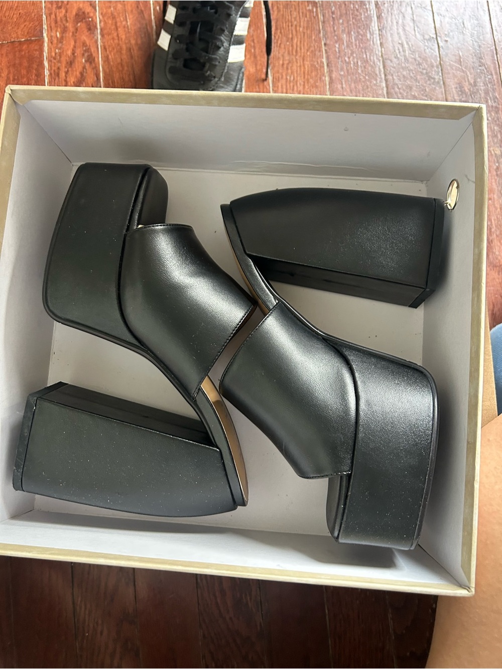 Chunky Platform Heeled Sandals in Black